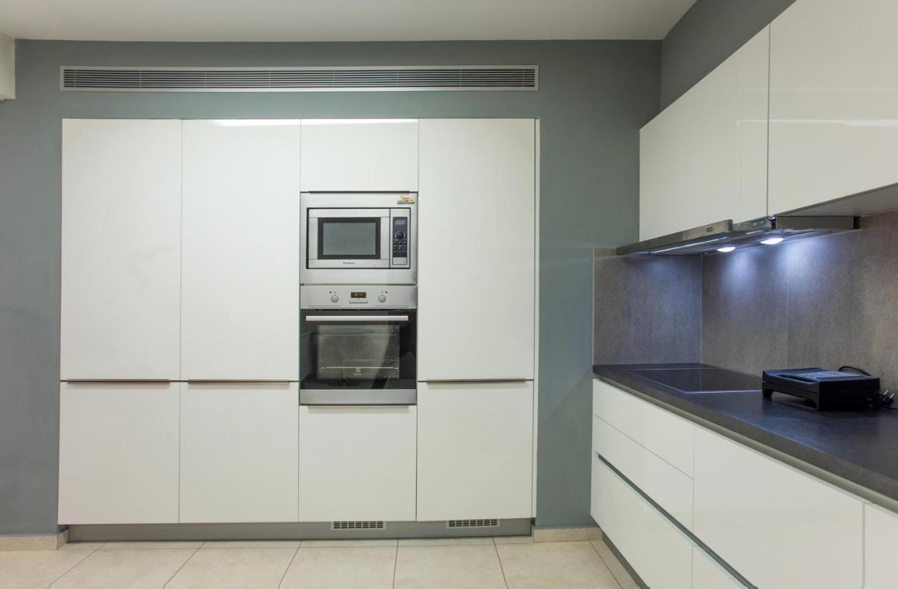 Spacious Fully Equipped 3Bd 2Bath Apt In The Heart Of City With Balconies Ac And Fast Wifi #1 Iraklio Eksteriør billede